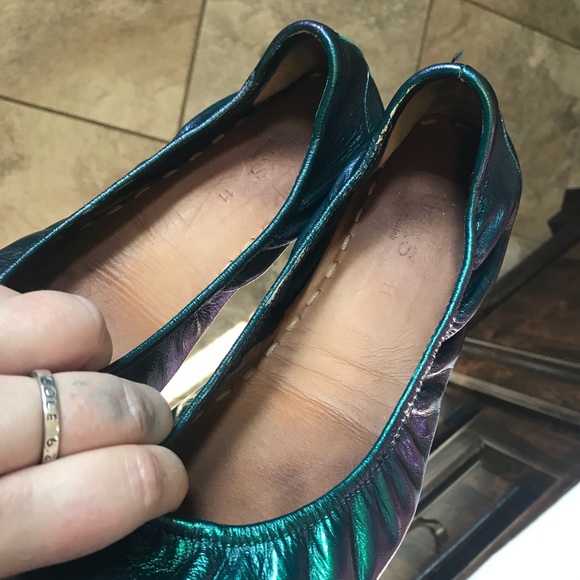 Tieks - Purple-Green Colorshift - Picture 2 of 6